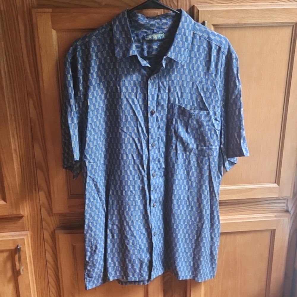 Campia Men's Rayon Button Down Size Large